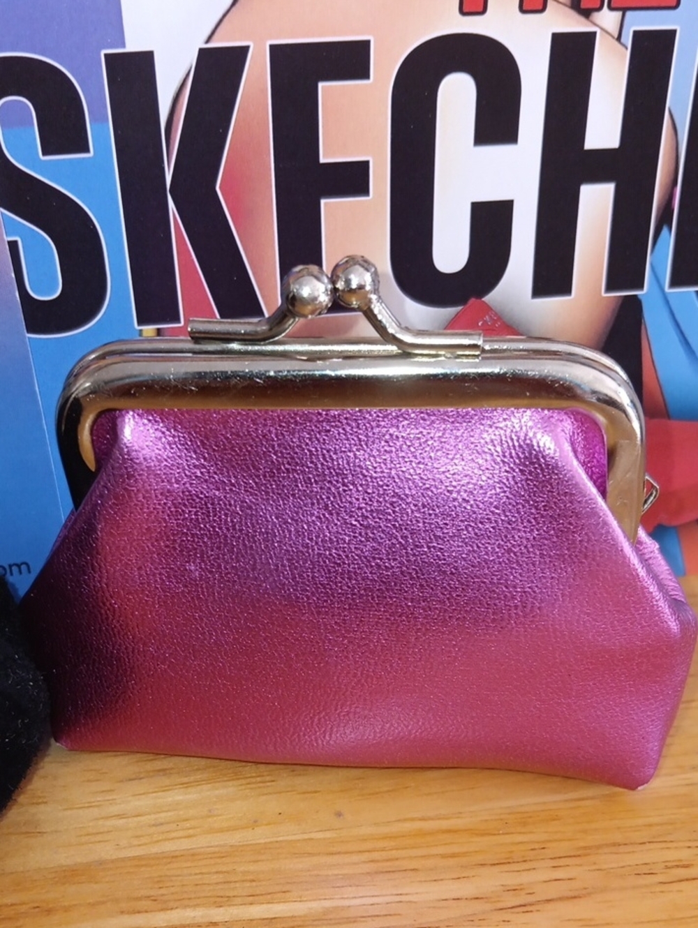 Black and Pink Kiss-Lock Coin Pouches - Picture 3 of 7